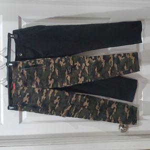 Boys Pant Bundle Black Camo Size Small Like New